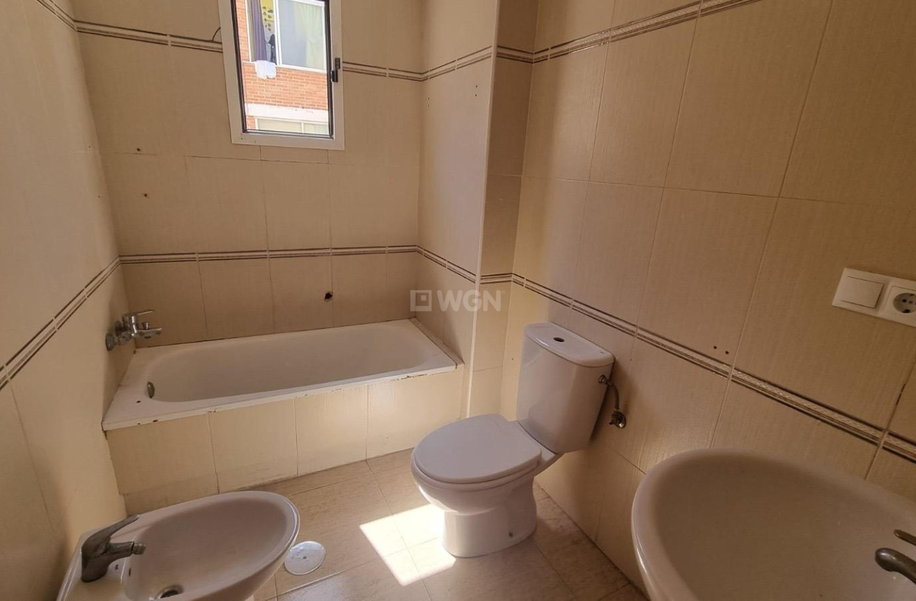 Resale - Apartment / flat - Torrevieja - El Molino