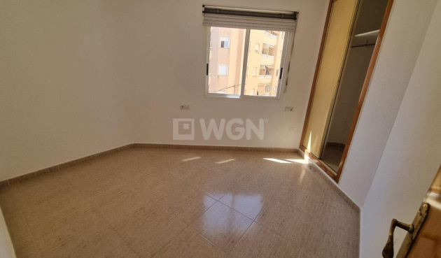 Resale - Apartment / flat - Torrevieja - El Molino