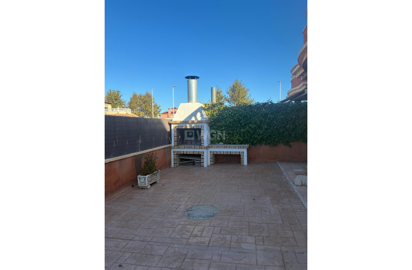 Odsprzedaż - Villa - Almoradí - El Banet