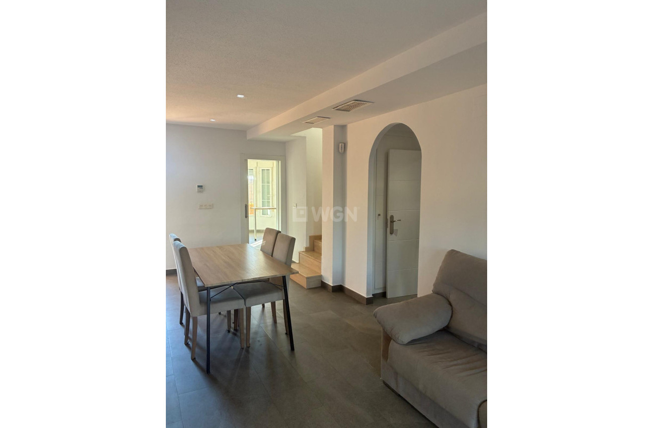 Odsprzedaż - Villa - Almoradí - El Banet