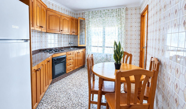 Resale - Apartment / flat - Torrevieja - Acequion