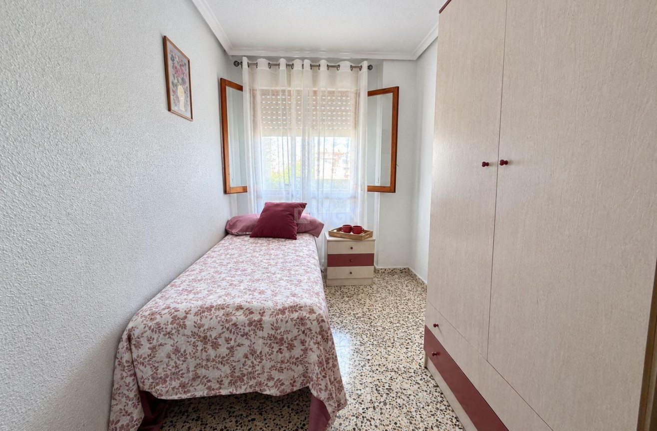 Resale - Apartment / flat - Torrevieja - Acequion