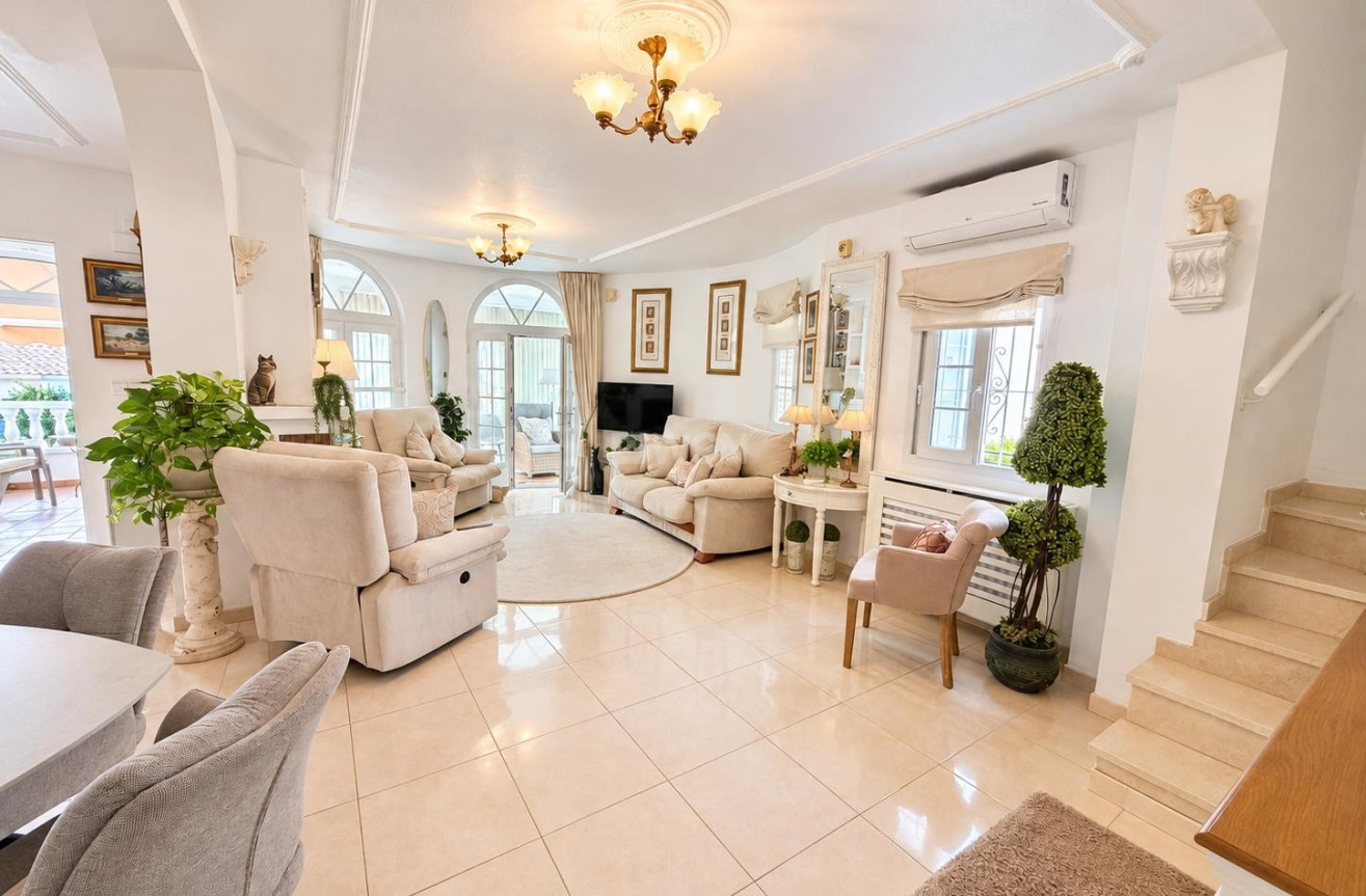 Odsprzedaż - Villa - Orihuela Costa - Costa Blanca