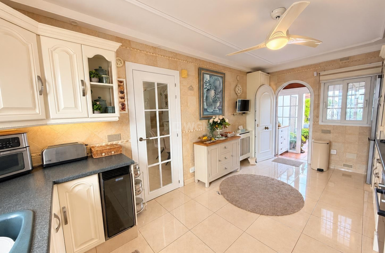 Odsprzedaż - Villa - Orihuela Costa - Costa Blanca