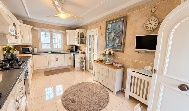 Odsprzedaż - Villa - Orihuela Costa - Costa Blanca