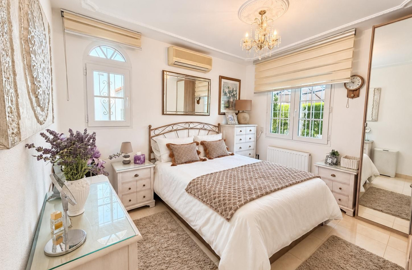 Odsprzedaż - Villa - Orihuela Costa - Costa Blanca