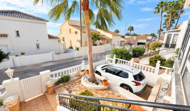 Odsprzedaż - Villa - Orihuela Costa - Costa Blanca