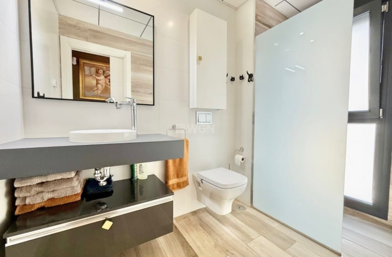 Odsprzedaż - Villa - Cabo Roig - Costa Blanca