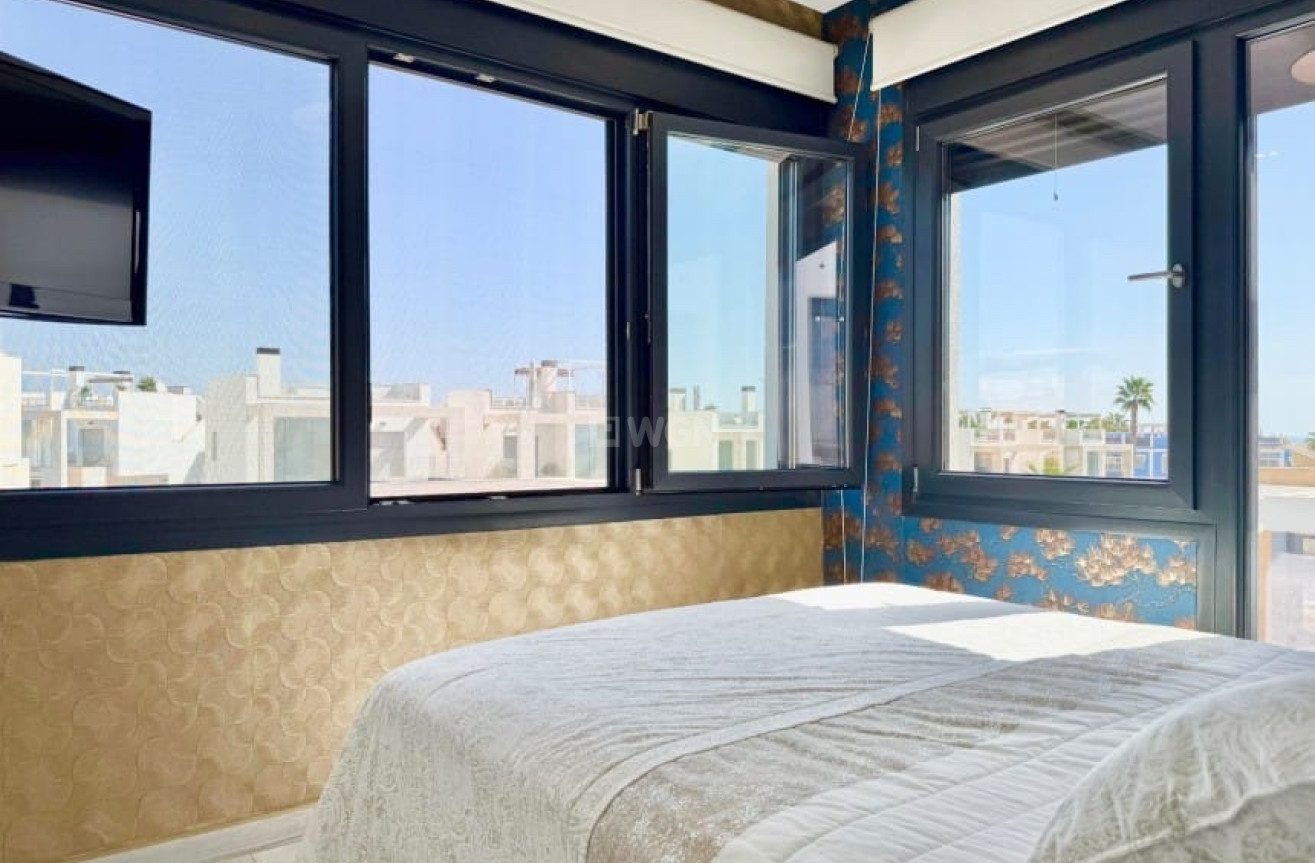 Odsprzedaż - Villa - Cabo Roig - Costa Blanca