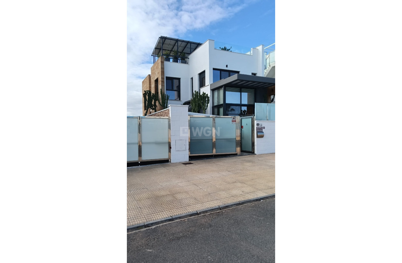 Odsprzedaż - Villa - Cabo Roig - Costa Blanca