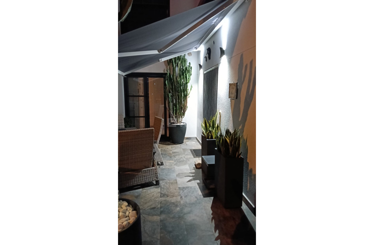 Odsprzedaż - Villa - Cabo Roig - Costa Blanca