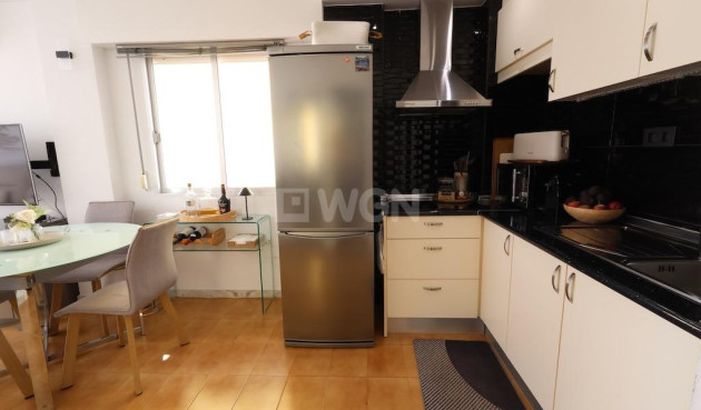Odsprzedaż - Mieszkanie w bloku - Torrevieja - Costa Blanca