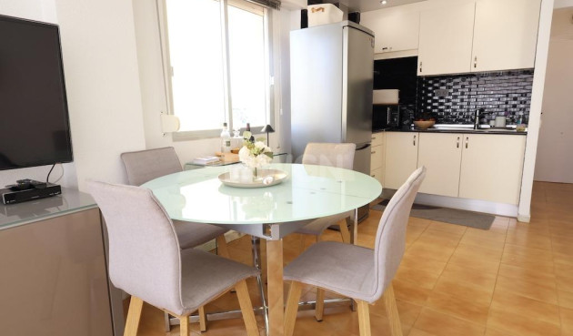 Odsprzedaż - Mieszkanie w bloku - Torrevieja - Costa Blanca