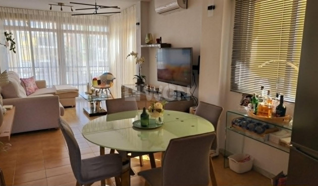 Odsprzedaż - Mieszkanie w bloku - Torrevieja - Costa Blanca