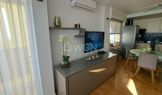 Odsprzedaż - Mieszkanie w bloku - Torrevieja - Costa Blanca