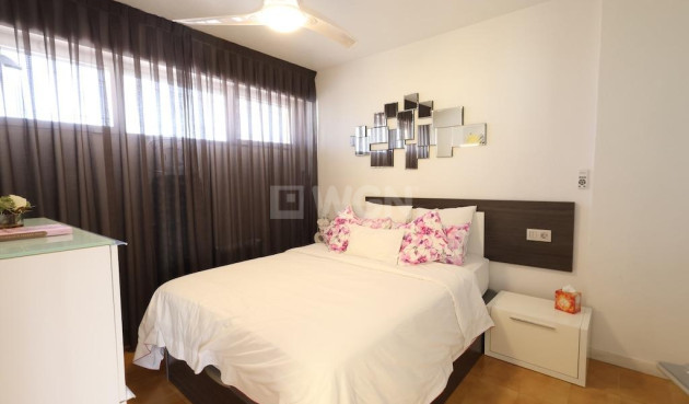 Odsprzedaż - Mieszkanie w bloku - Torrevieja - Costa Blanca