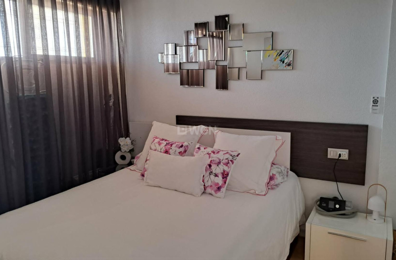 Odsprzedaż - Mieszkanie w bloku - Torrevieja - Costa Blanca