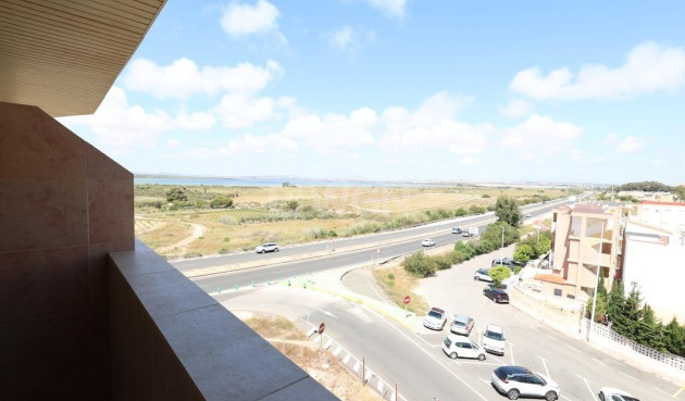 Odsprzedaż - Mieszkanie w bloku - Torrevieja - Costa Blanca