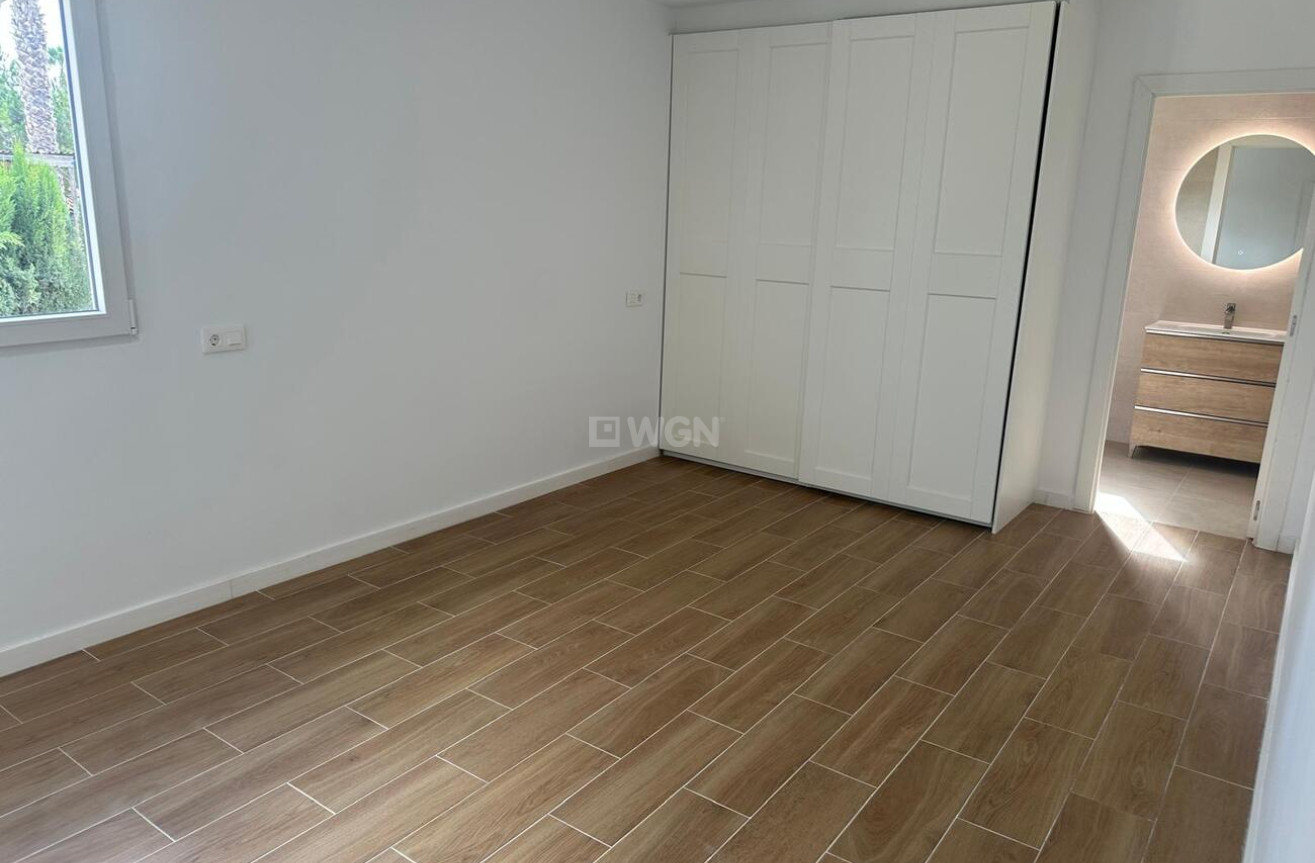 Odsprzedaż - Villa - Catral - Costa Blanca