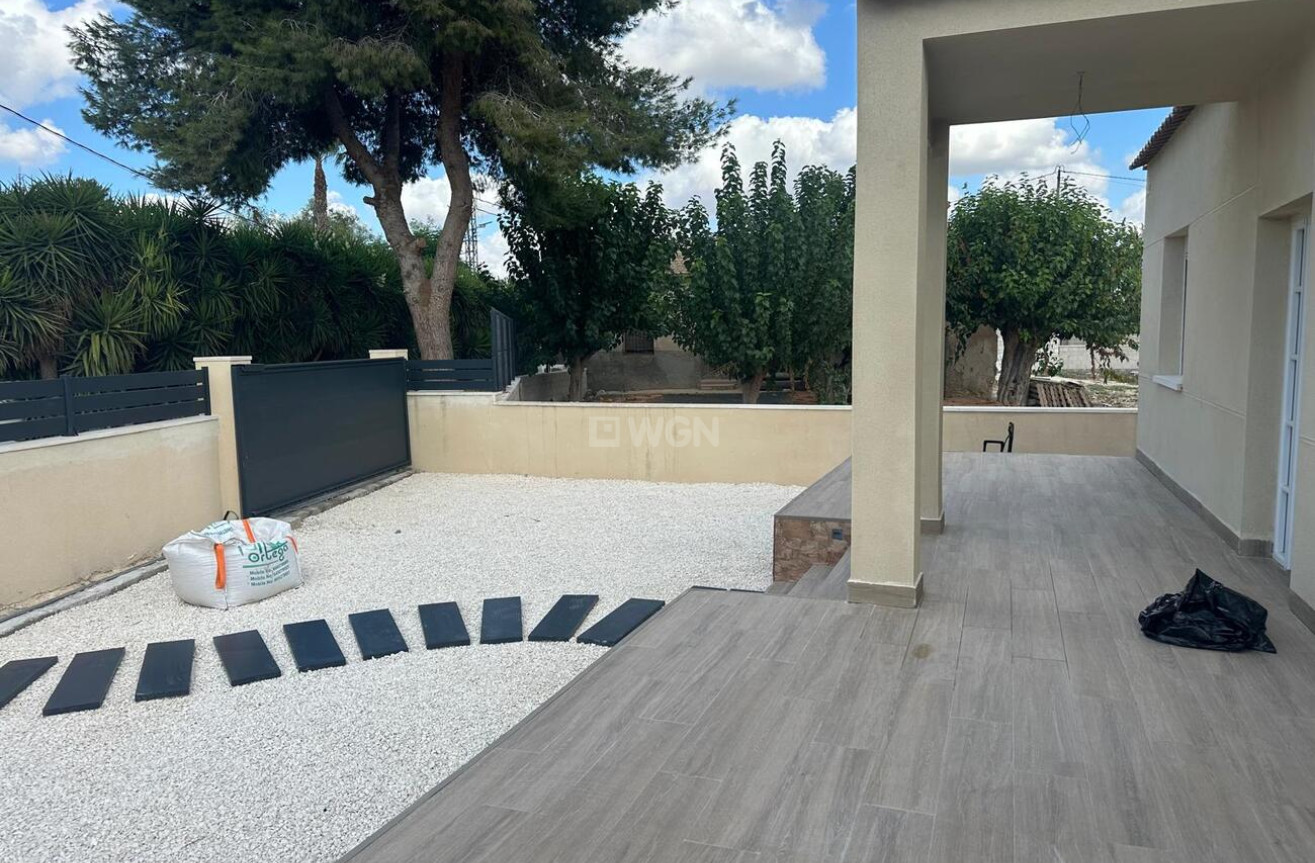 Odsprzedaż - Villa - Catral - Costa Blanca