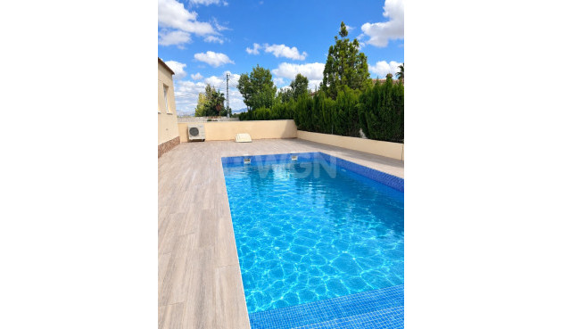Odsprzedaż - Villa - Catral - Costa Blanca