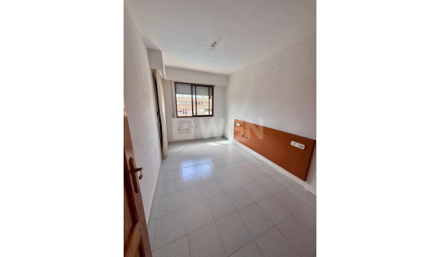 Reventa - Apartamento / piso - Torrevieja - PARQUE DE LAS NACIONES