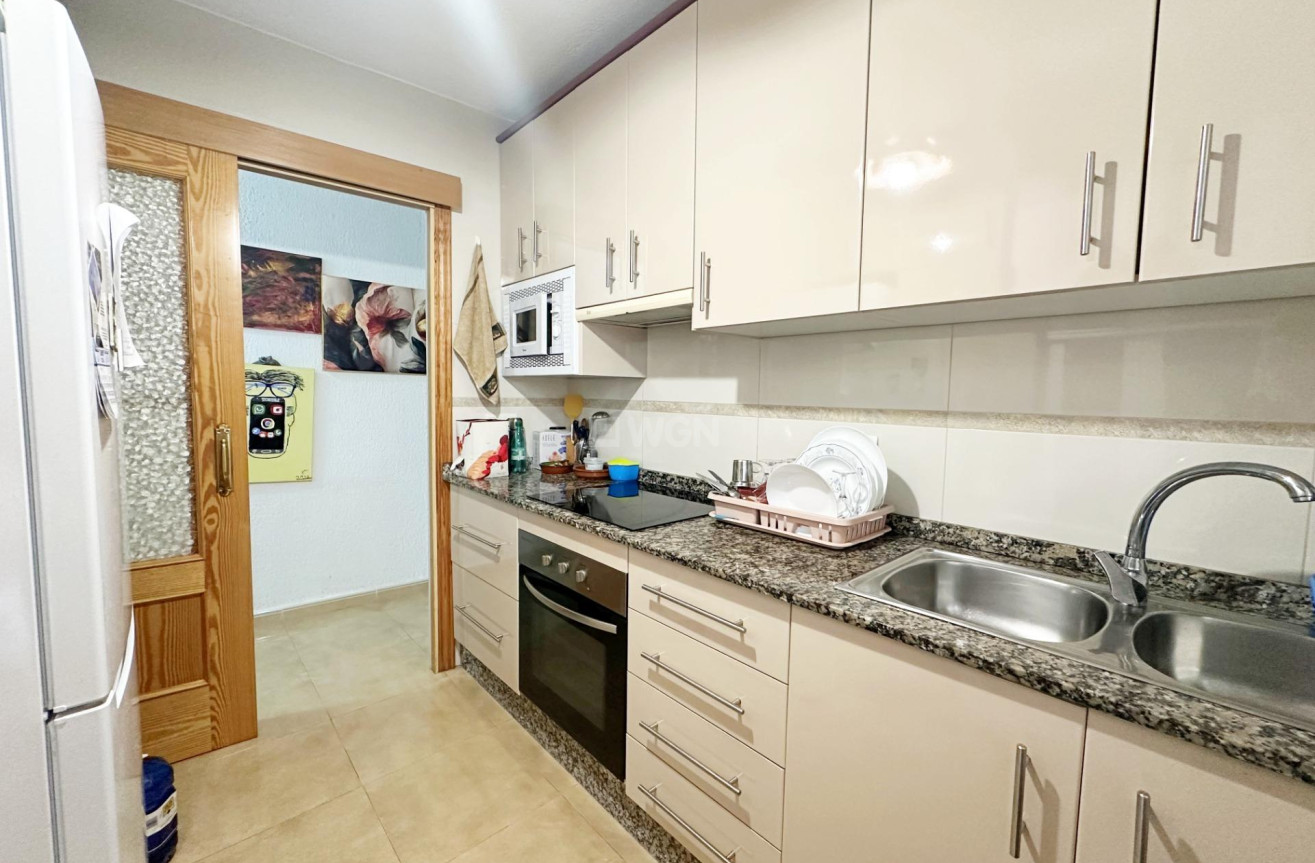 Reventa - Apartamento / piso - Torrevieja - Playa De Los Naufragos