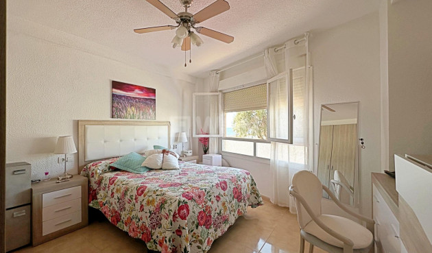 Reventa - Apartamento / piso - Torrevieja - Playa De Los Naufragos