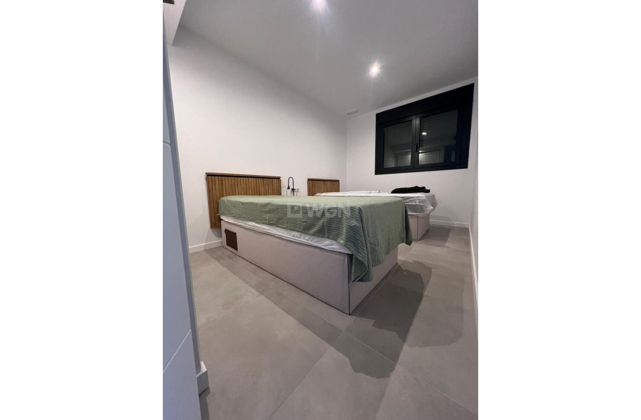 Resale - Apartment / flat - Campoamor - Costa Blanca