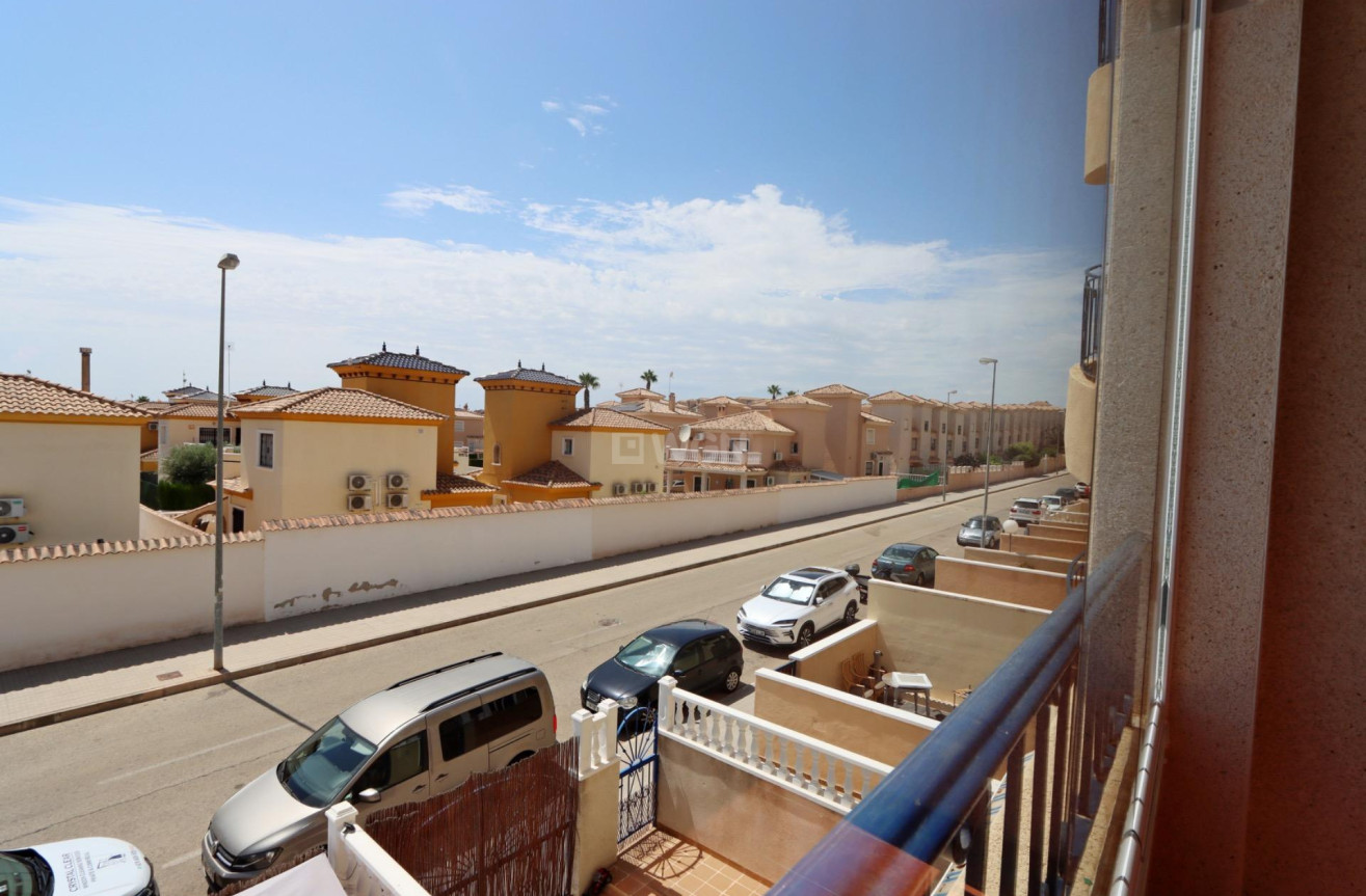 Reventa - Apartamento / piso - Orihuela - Los Balcones Y Los Altos