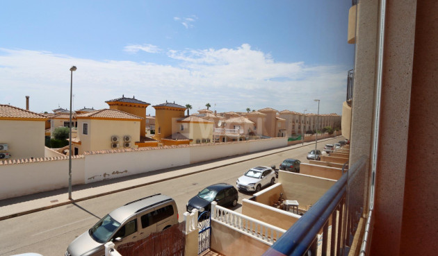 Reventa - Apartamento / piso - Orihuela - Los Balcones Y Los Altos