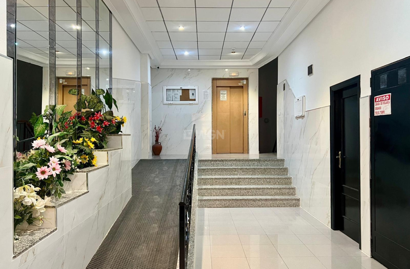 Wiederverkauf - Wohnung - Torrevieja - PARQUE DE LAS NACIONES