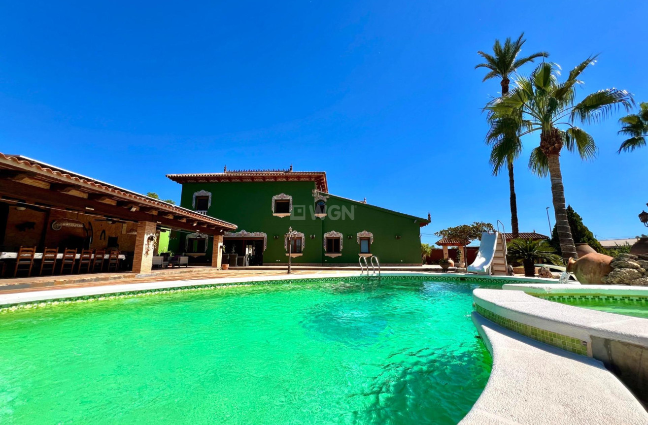 Odsprzedaż - Villa - Almoradí - Comunidad Valenciana