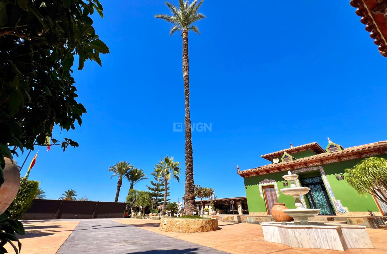 Odsprzedaż - Villa - Almoradí - Comunidad Valenciana