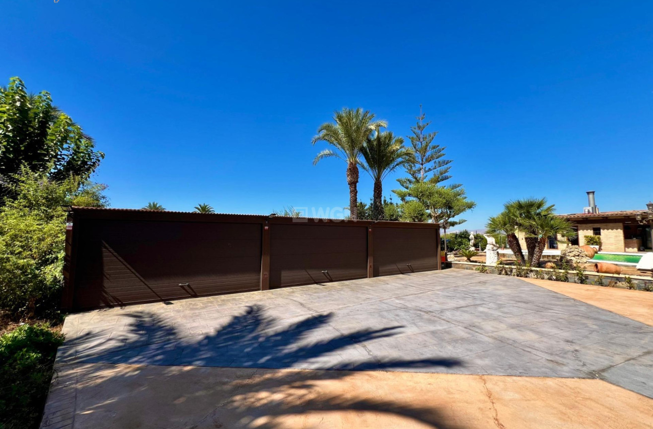 Odsprzedaż - Villa - Almoradí - Comunidad Valenciana