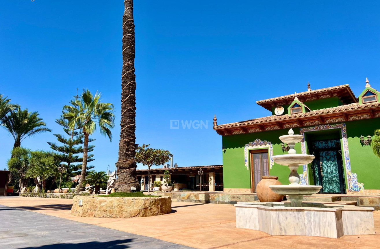 Odsprzedaż - Villa - Almoradí - Comunidad Valenciana