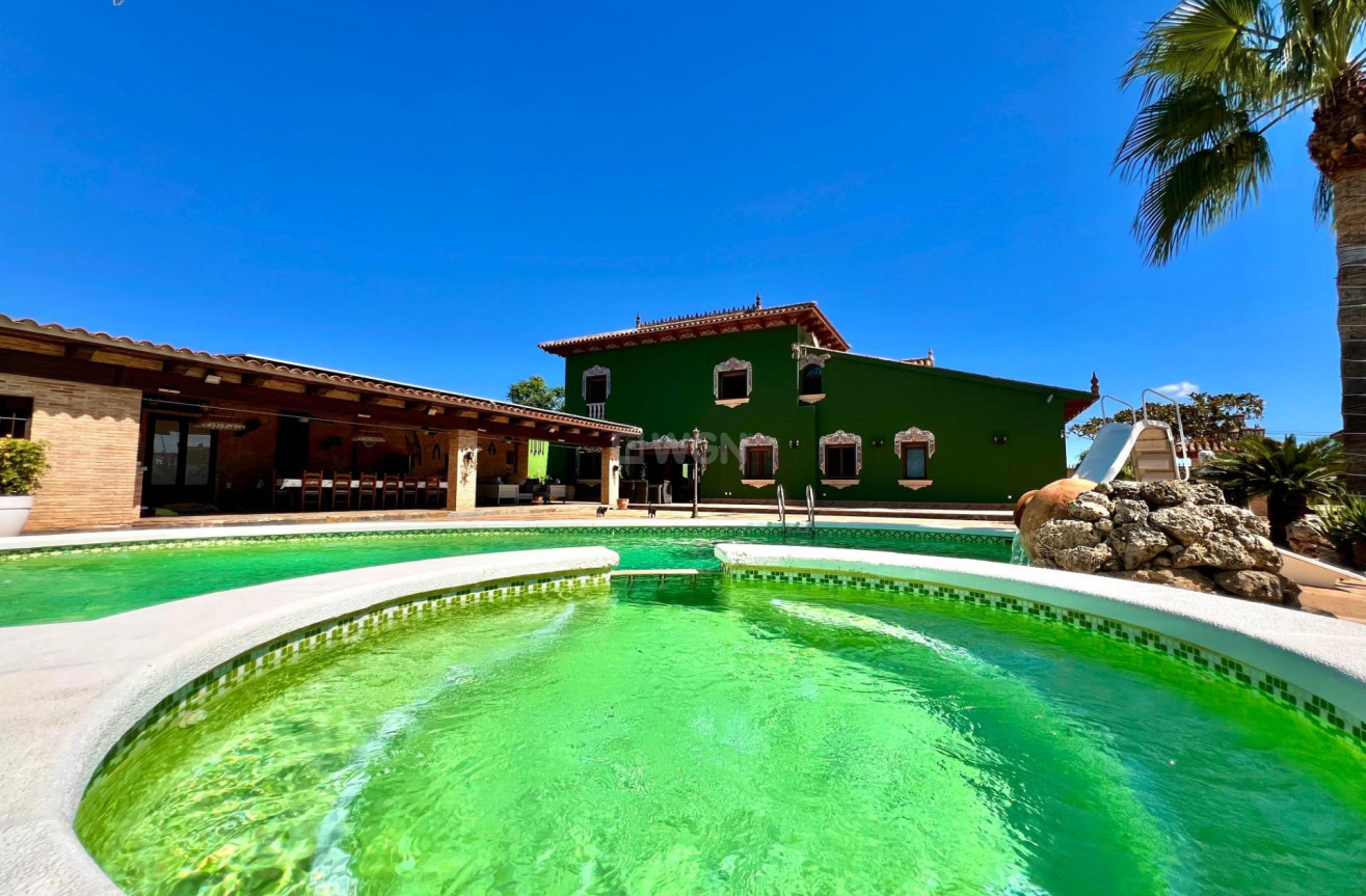 Odsprzedaż - Villa - Almoradí - Comunidad Valenciana