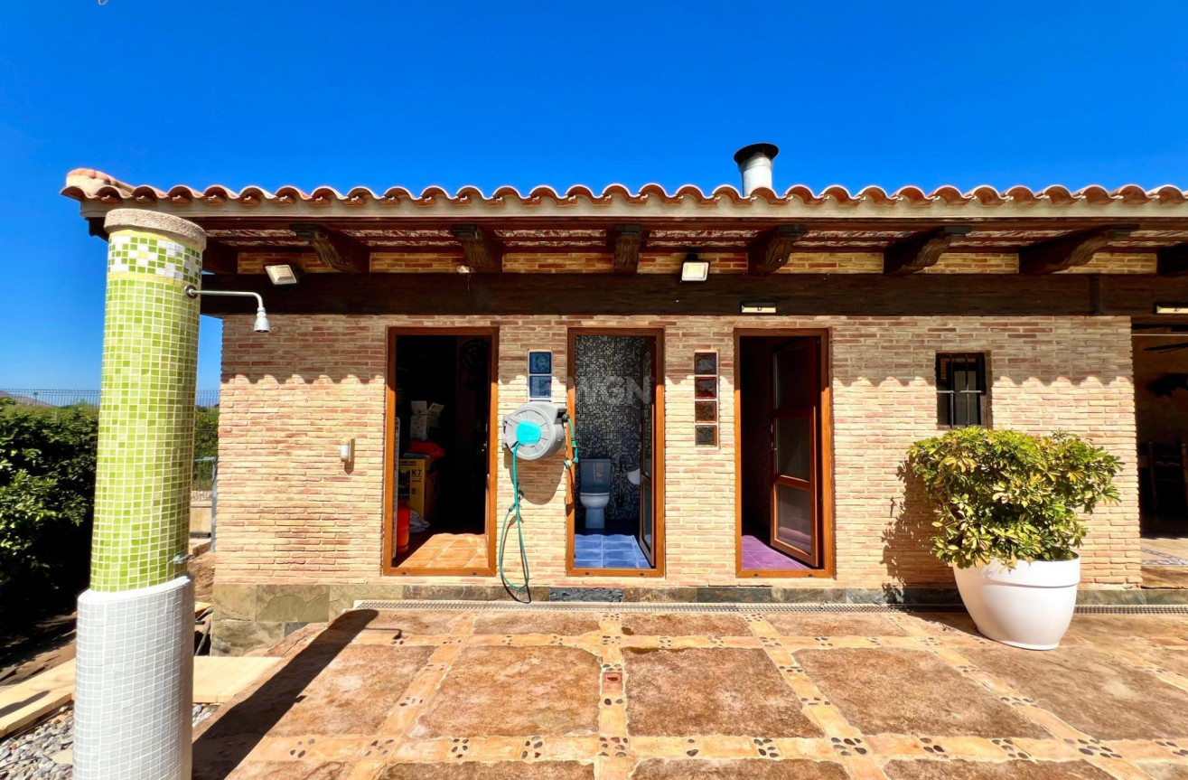 Odsprzedaż - Villa - Almoradí - Comunidad Valenciana
