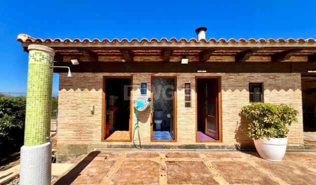 Odsprzedaż - Villa - Almoradí - Comunidad Valenciana