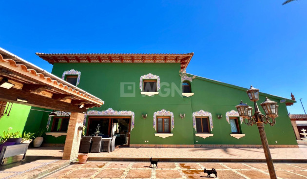 Odsprzedaż - Villa - Almoradí - Comunidad Valenciana