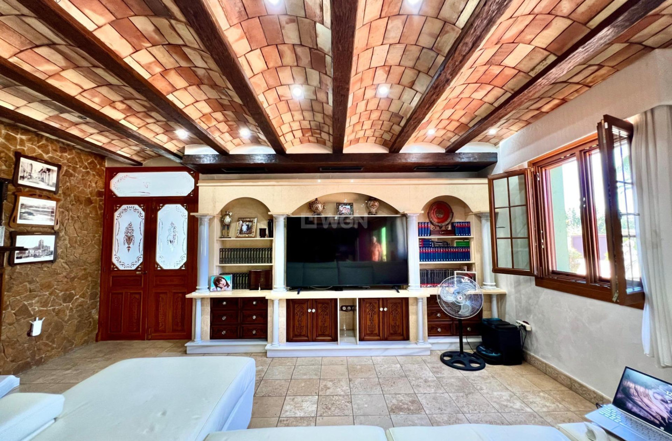 Odsprzedaż - Villa - Almoradí - Comunidad Valenciana