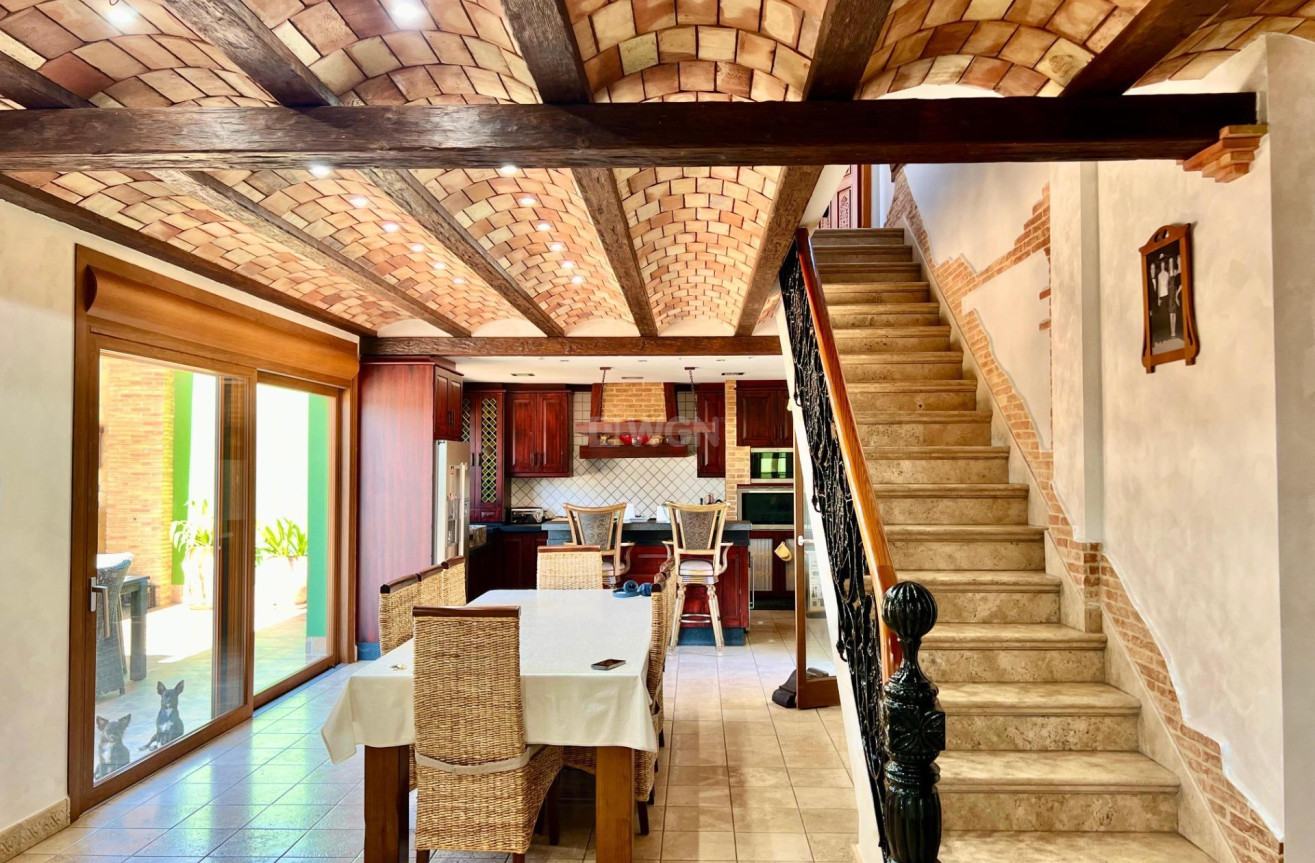 Odsprzedaż - Villa - Almoradí - Comunidad Valenciana