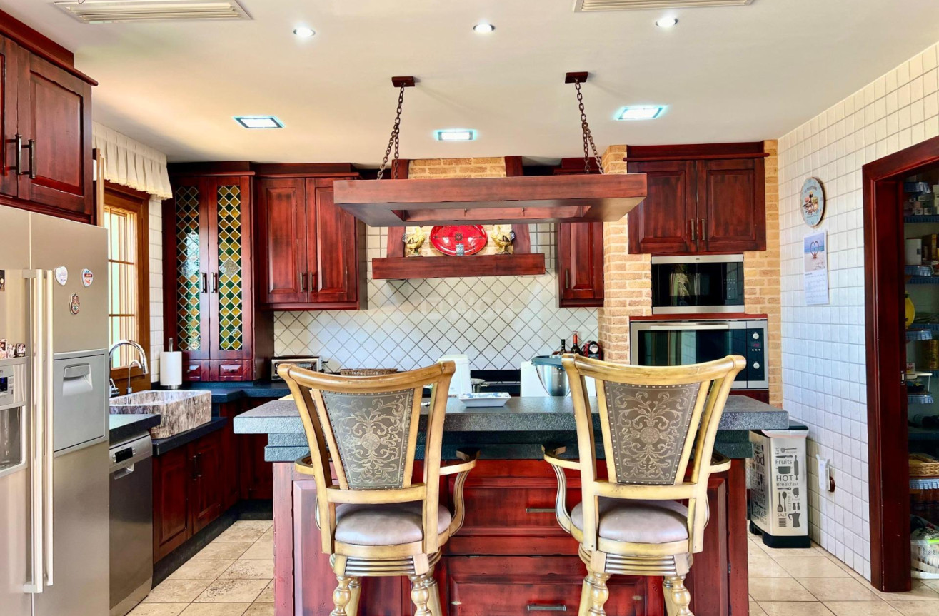 Odsprzedaż - Villa - Almoradí - Comunidad Valenciana