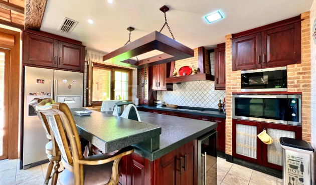 Odsprzedaż - Villa - Almoradí - Comunidad Valenciana