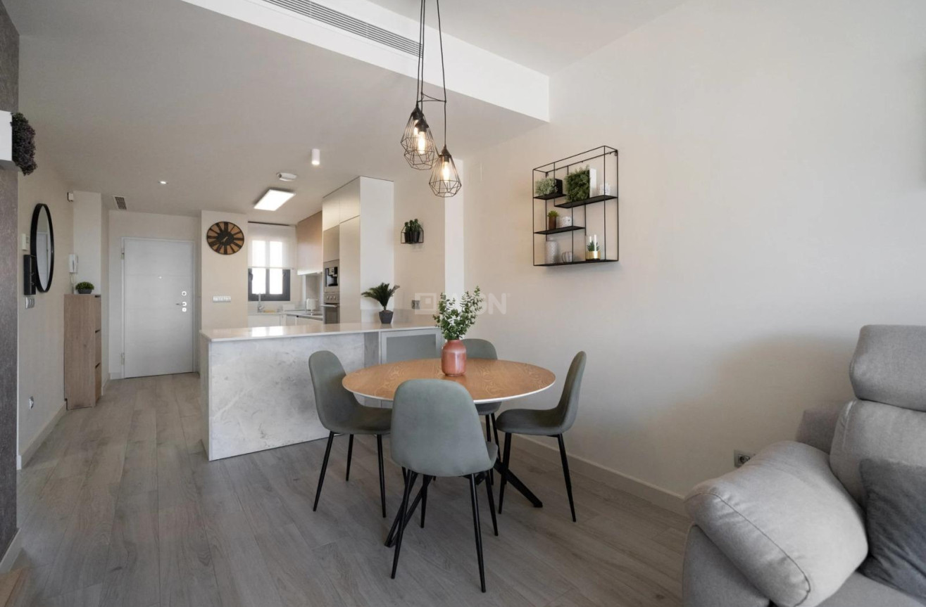 Reventa - Apartamento / piso - Guardamar del Segura - Puerto Deportivo
