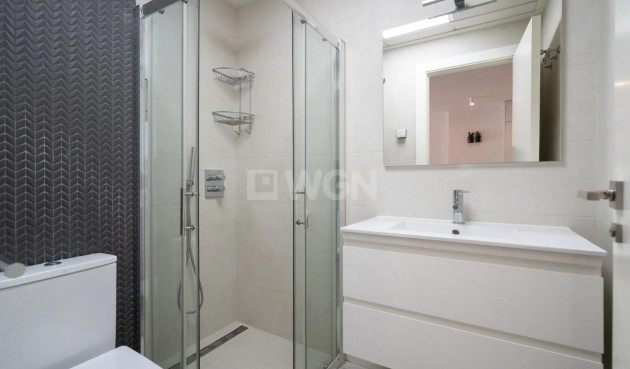 Reventa - Apartamento / piso - Guardamar del Segura - Puerto Deportivo