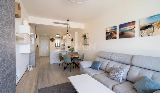 Reventa - Apartamento / piso - Guardamar del Segura - Puerto Deportivo