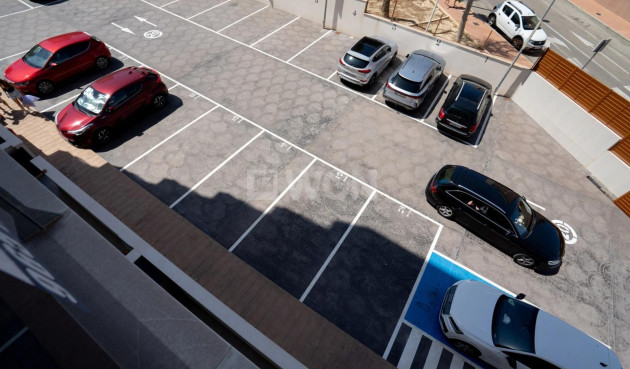 Reventa - Apartamento / piso - Guardamar del Segura - Puerto Deportivo