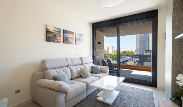 Reventa - Apartamento / piso - Guardamar del Segura - Puerto Deportivo