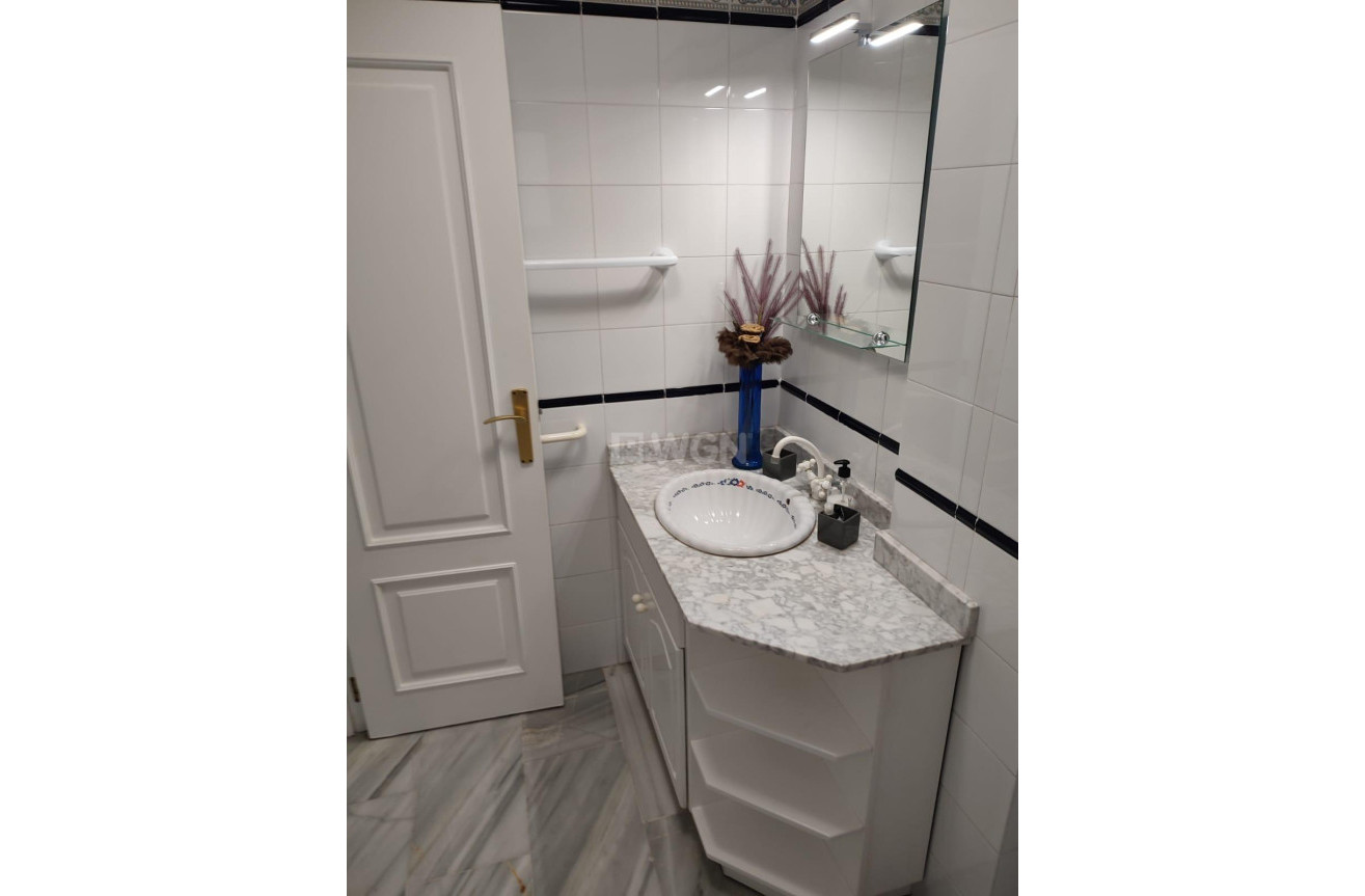 Reventa - Apartamento / piso - Torrevieja - Los Frutales